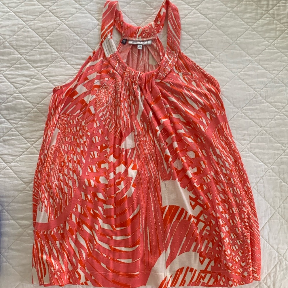 Sleeveless top by Jennifer Lopez XS